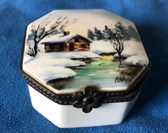 Vintage Winter Scene Designed Limoges Pill Collectible Box Signed Peint Main France