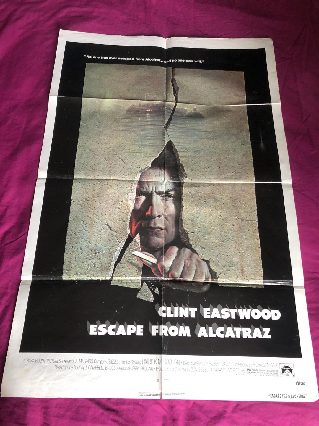 アルカトラズからの脱出 USオリジナル映画ポスター il_1080xN.7162491313_dxf2.jpg
