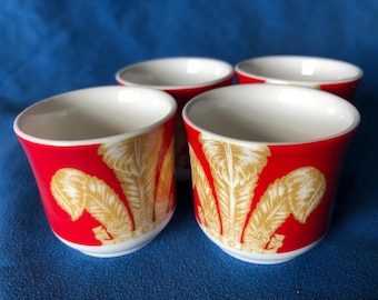 Juego de 4 hueveras de porcelana fina Highgrove Prince of Wales con diseño de plumas, fabricadas en Inglaterra.