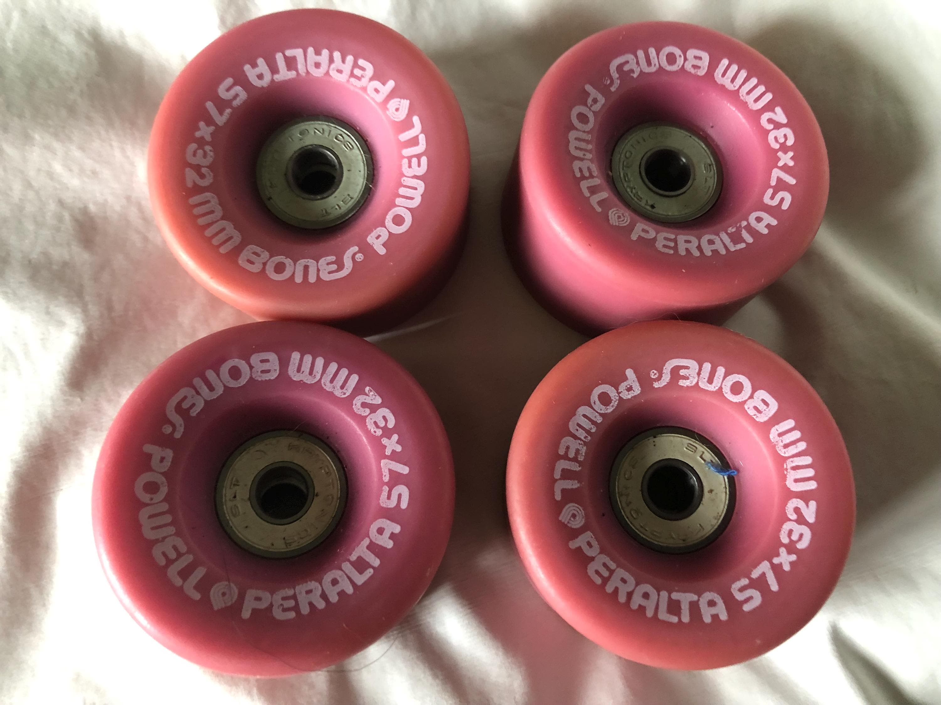 オールドスケート80's POWELL PERALTA OG Wheels Powell Peralta Skate Wheels Vintage 1980s With Original Kryptonics