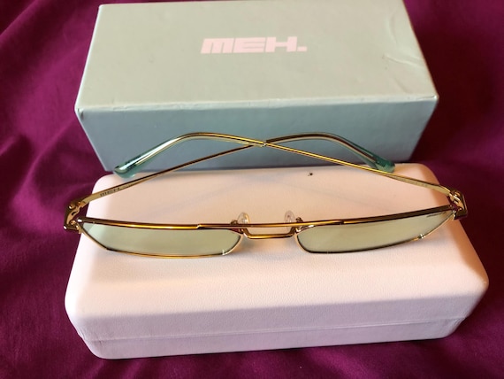 ANNIE MEH  Eyeware - Gold/Matcha Sunglasses in green The Annie