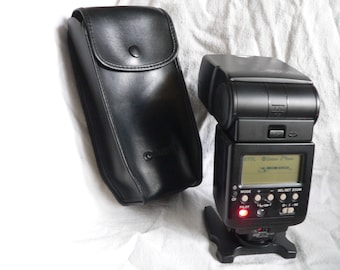 Canon Speedlite 550EX Shoe Mount Flash With Case & Stand GWO