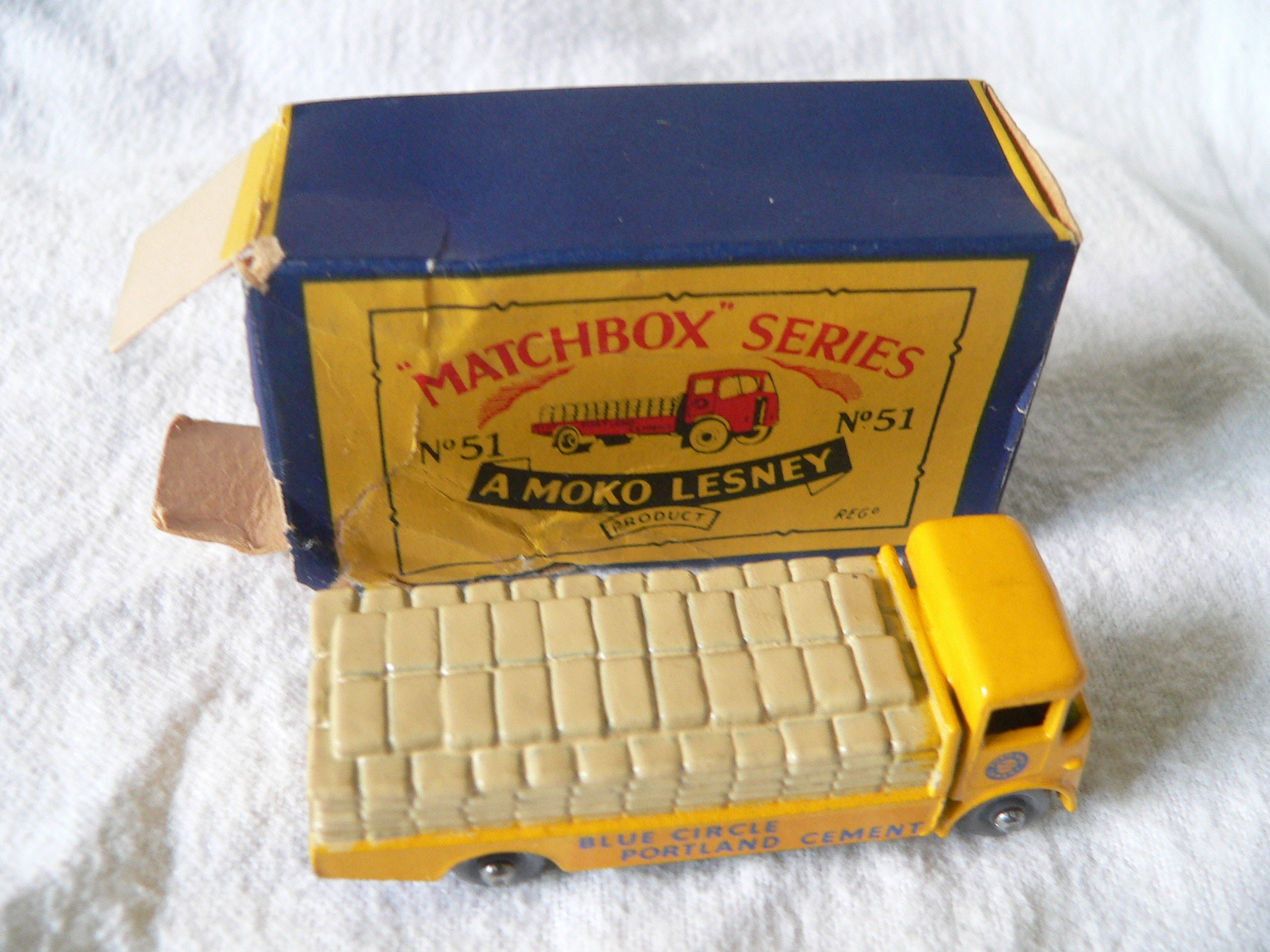 Mint Matchbox No. 51 Albion Chieftain Blue Circle Portland Cement
