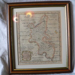 Pequeño mapa de Buckinghamshire enmarcado con vidrio Islas Británicas 1758 Emanuel Bowen