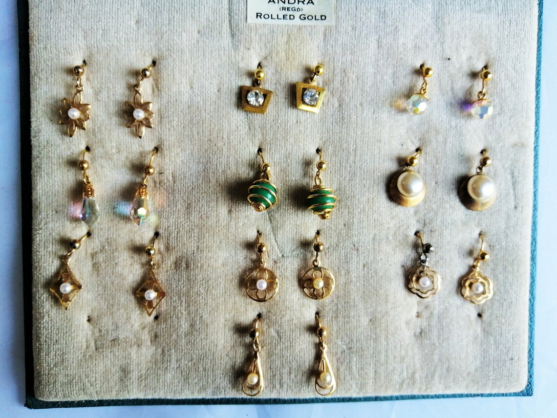 Anna Drop Vintage Gold Earrings in Black Pyrite
