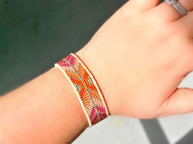 Orange/pink Sparkle Rubber Band Loom Bracelet -  Finland