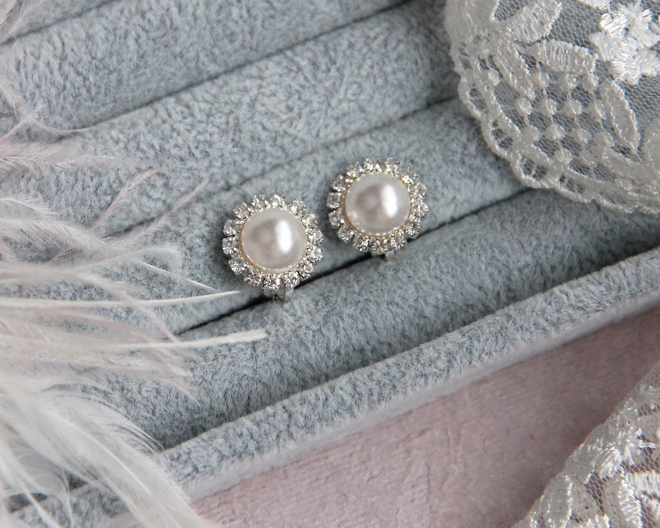Pearl clip on earrings and bracelet set / Bridal clip on or Etsy