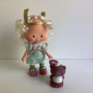 ANGEL CAKE w/ Souffle Vintage Strawberry Shortcake Doll