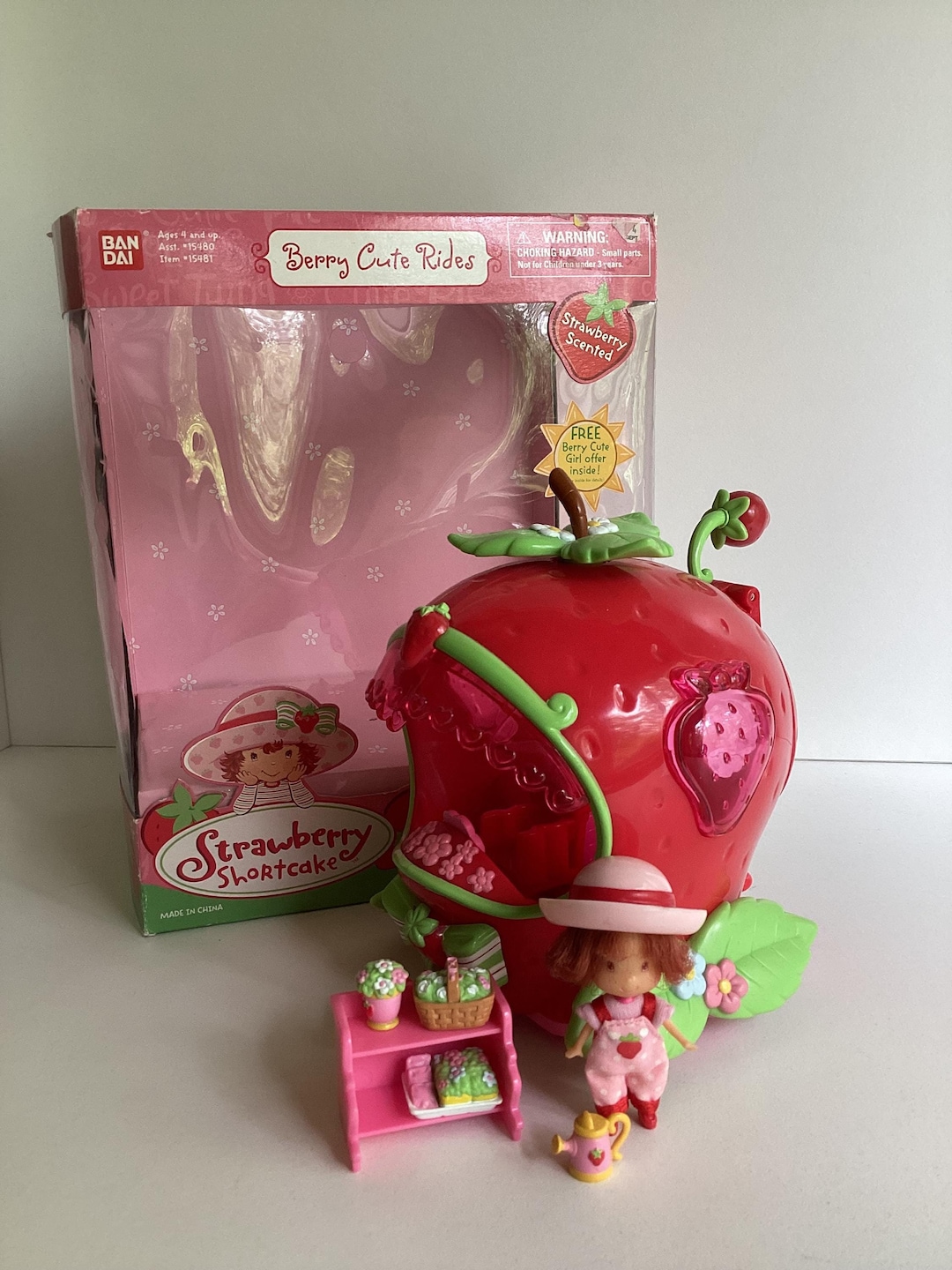 SNIDEL - strawberry Snidel Beauty Eye Designer 2024 Holiday Collection – Ichiban