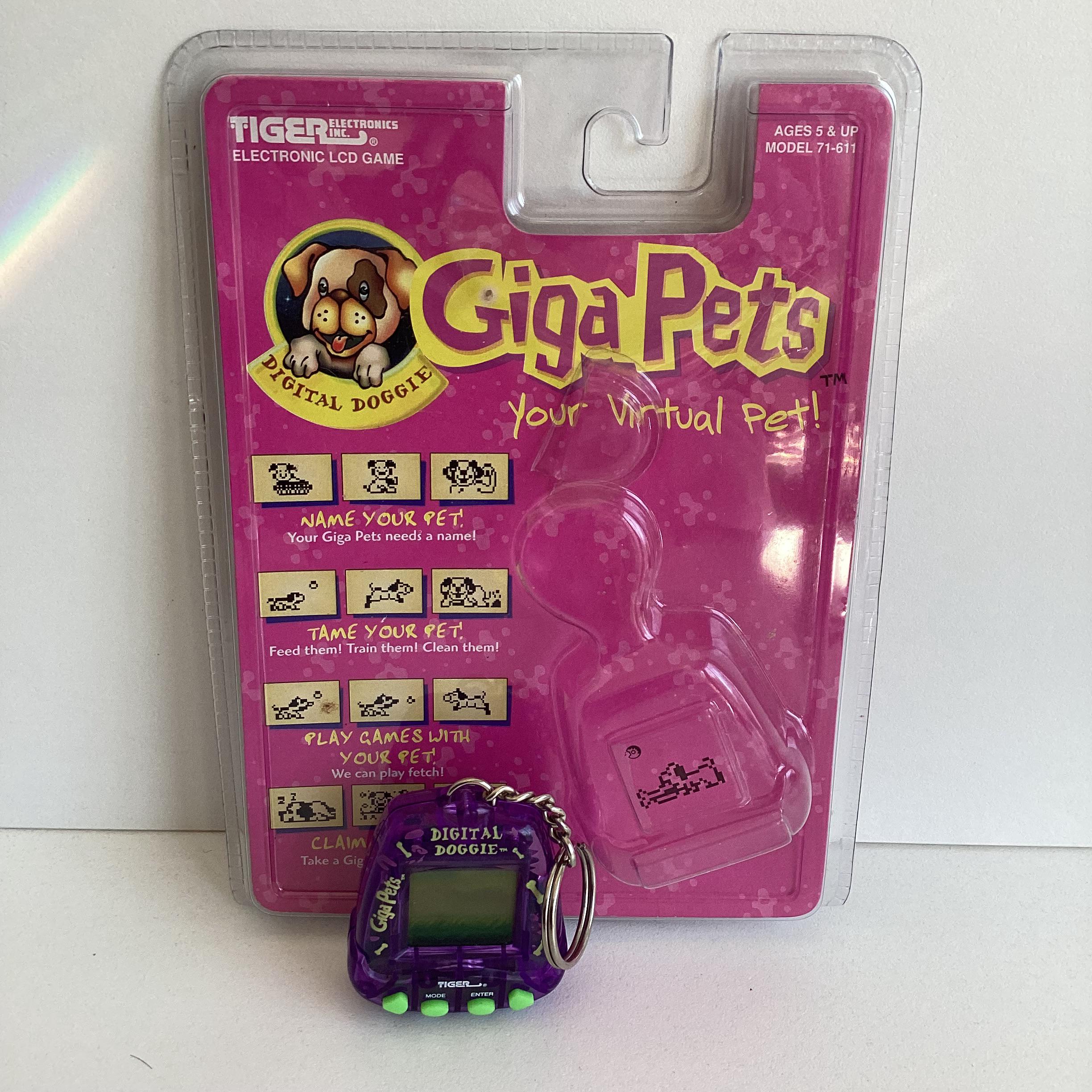 Giga Pet Vintage - Tamagotchi Giga Faces - Occasion - Fonctionne