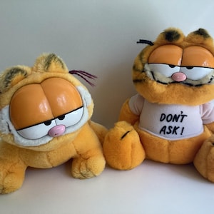 Vintage Dakin GARFIELD Plush