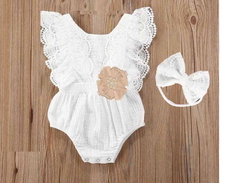 White Lace Romper Baby Girl Blush Sitter Photoshoot Outfit First Birthday Smash Cake Lace Bodysuit Flamingo Boho Chic Spring Peach Cotton