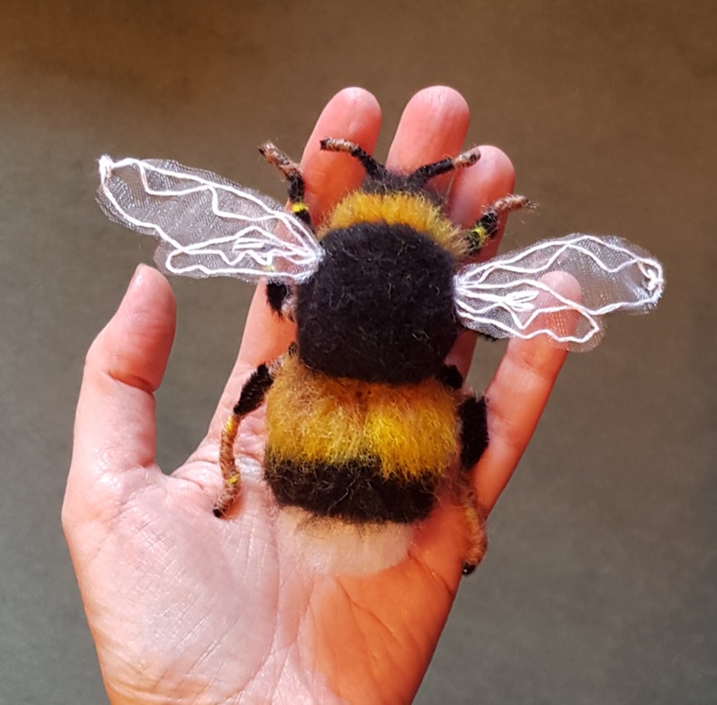 Needle Felted Bumble Bee Made to Order Beautiful Realistic Etsy UK