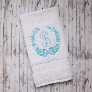Embroidered bath hand towel, monogrammed hand towel, embroidered hand towel, bathroom decor