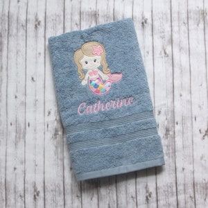 Mermaid hand towel, Embroidered hand towel, Little girls bathroom decor, Mermaid decor