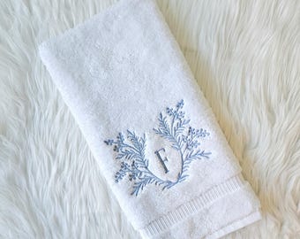 Toalla de mano bordada, toalla de mano con monograma, decoración de baño playero, decoración de baño