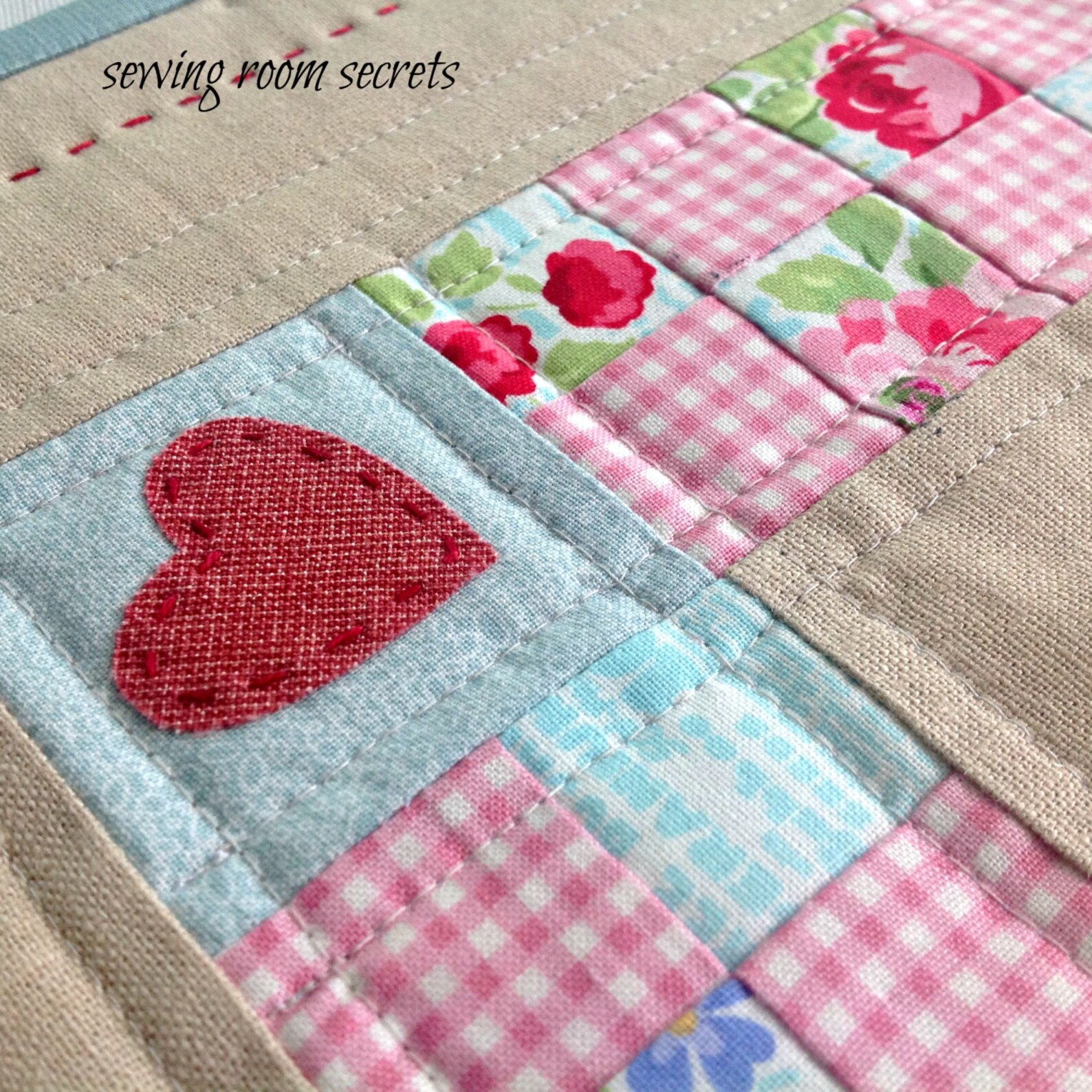 Mini Quilt Pattern 'love Lives Here' - Etsy UK