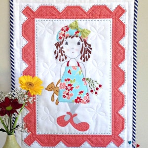 Mini quilt pattern 'A Pocketful of Posies' image 5