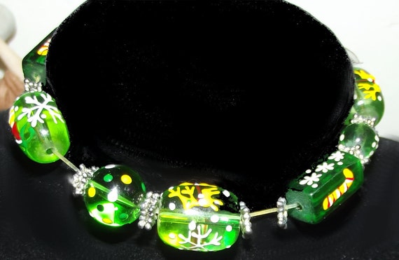 Craft supplies ~ 10 hand painted Christmas green reindeer snowflake snowman BEADS round square oval rectangle ~ US seller