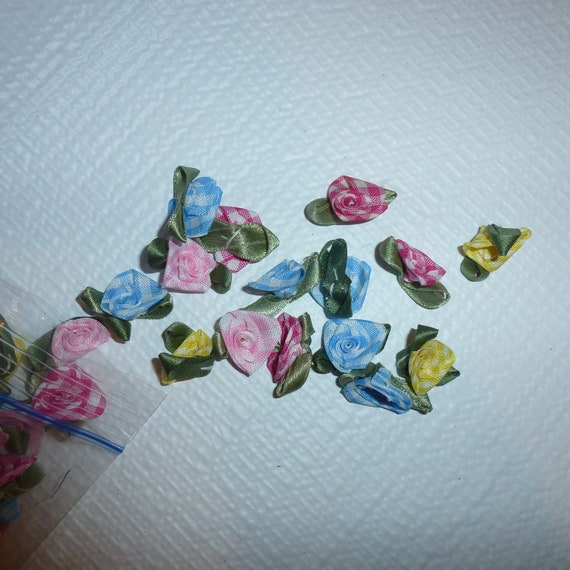 Puppy Bows craft items ~ 14 assorted pink blue yellow gingham rose flower appliques satin green leaves