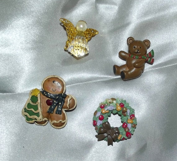 Puppy Bows ~ vintage resin Christmas pin lapel collar pinbacks angel gingerbread man teddy bear wreath gold green