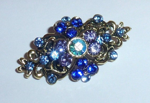 Puppy Bows ~ Rhinestone beautiful blue diamond dog hair barrette ~ US Seller