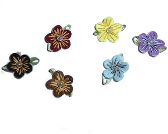 Pinces à fleurs d'hibiscus hawaïennes douces arc de cheveux pour animaux de compagnie choisissez le style et la couleur de la barrette (fb150)