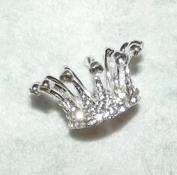Puppy Bows ~ 3D silver rhinestone crown dog bow pet hair clip barrette