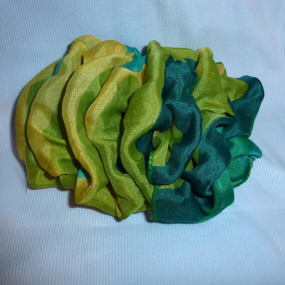 Becky Bows ~ Barrette ribbon Hand crafted over sized BIG hair bow Women or Girls black green yellow