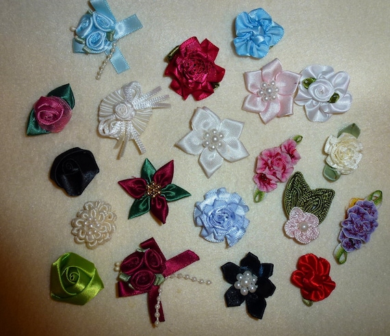 Puppy Dog Bows ~ Assortment of all colors, multi styles 1" ribbon roses and flowers dog bow pet hair on snap clips
