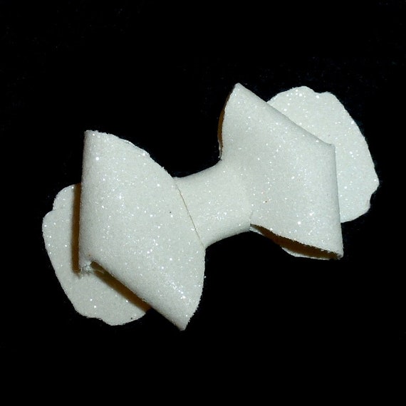 Puppy Bows ~ Ivory glitter pet hair bow with latex bands or barrette (fb142)