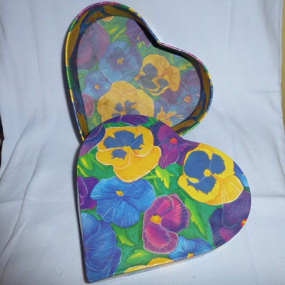Puppy Bows ~ craft decorations heart shaped pansy floral viola storage box 2 small 1 large with lid