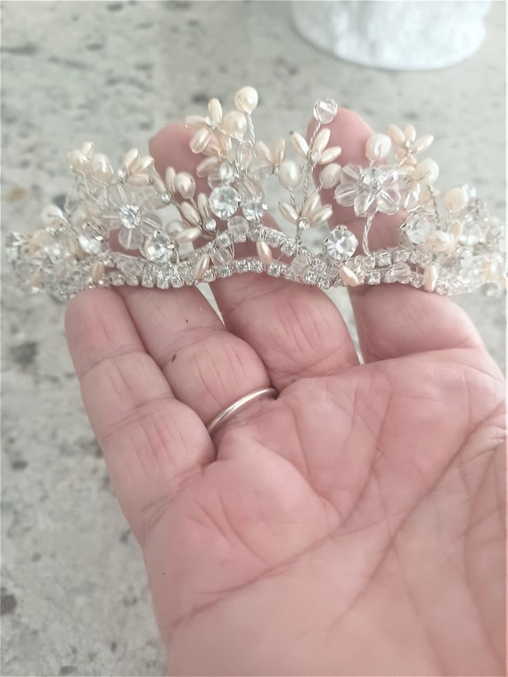 Wedding Tiara / Wedding Headdress / Wedding Items / Veil items / Bridal items / Bridal Headdress / Bridal Accessories / Bridal Crown / Tiara