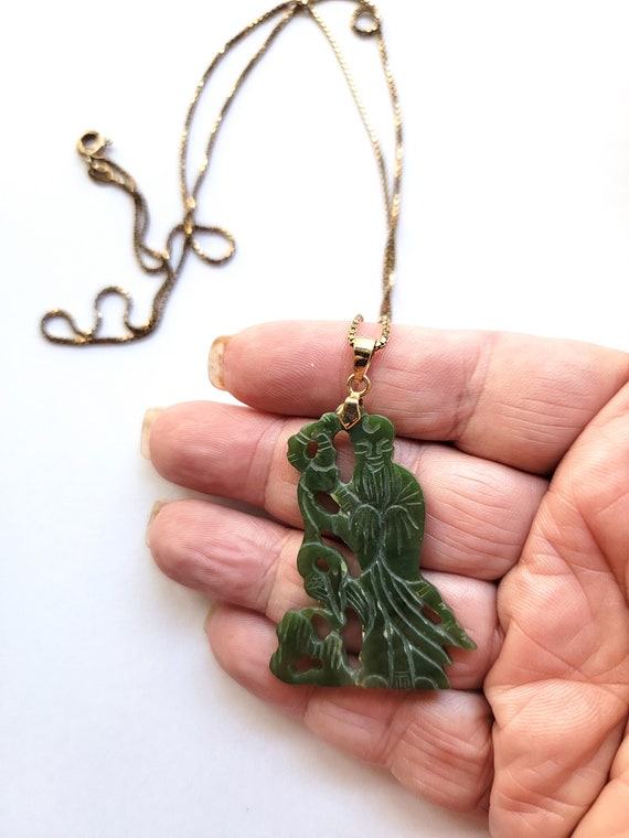Vintage Jade Necklace / Jade Jewelry  / Jade Penda