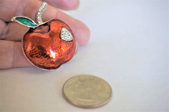 Vintage Apple Brooch / Pin / Teacher Brooch / Pin / / Teacher Jewelry / Preschool Brooch / Pin / Fruit Brooch / Pin / Apple Brooch / Pin
