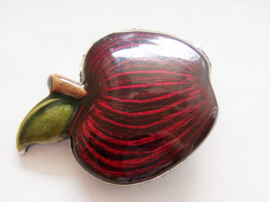 Large Apple Brooch / Pin / Teacher Brooch / Pin / Apple Items Etsy