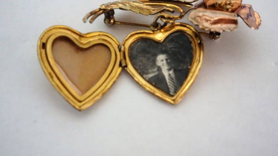 Vintage Gold Locket Brooch / Pin / Locket Jewelry… - image 5