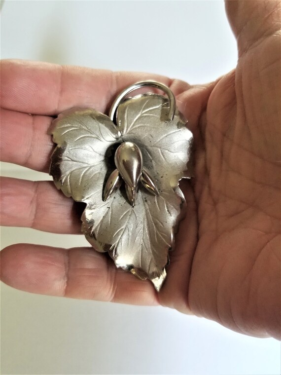 Large Silver Leaf Brooch / Pin /  Large Leaf Broo… - image 2