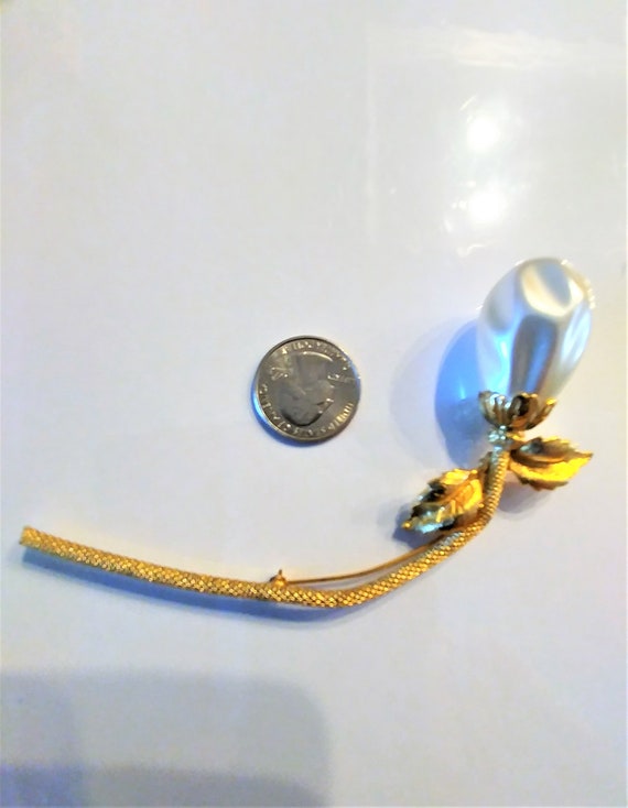 Rose Brooch / Pin / White Rose Brooch / Pin / Rose Jewelry / White Rose Jewelry / Rose Bud Brooch / Pin / White Rose Bud Brooch / Pin