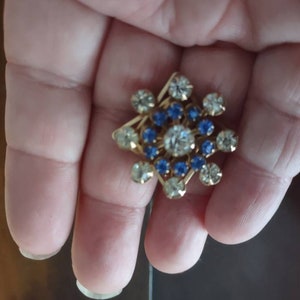 Vintage Cluster Brooch / Pin / Rhinestone Brooch / Pin / Star Brooch / Pin / Round Brooch / Pin /Pronged Brooch / Pin / Small Brooch / Pin