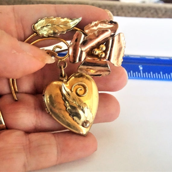 Vintage Gold Locket Brooch / Pin / Locket Jewelry… - image 1