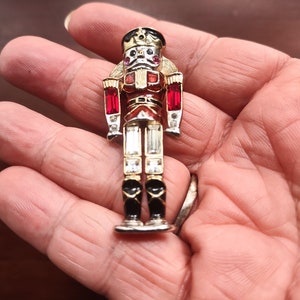Nutcracker Brooch / Pin / Monet Brooch / Pin / Nutcracker Brooch / Pin / Christmas Brooch / Pin / / Nutcrackers / Christmas Jewelry /
