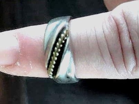 Sterling Band Ring / Sterling Ring / Marked 925/ Sterling Jewelry / Wedding Band / Silver Band Ring / Band Ring / Silver Jewelry