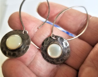 Mother Of Pearl Earrings / Mother Of Pearl Sterling Earrings / Sterling Earrings / Sterling Jewelry / Dangle Earrings / Handmade Earrings