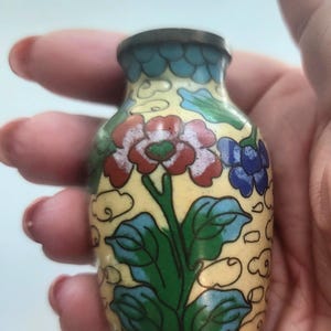Vintage Miniatur Cloisonne Vase: Florales Wohndekor