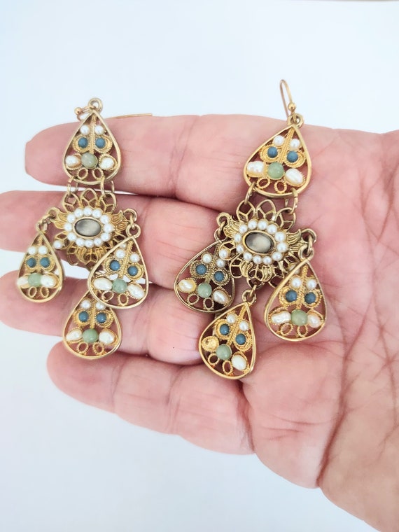 Avon Earrings/ Dangle Earrings/ Avon Jewelry/ Desi