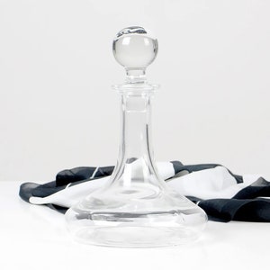 Vintage Glass Decanter 1970s – Boho Retro 70s Home Bar Decor – Mid Century Modern Glass Bottle