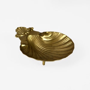 Vintage Brass Shell Dish – 1930s Art Deco Solid Brass Trinket Bowl – Rare Decorative Shell Shaped Soap Dish Or Jewelry Holder
