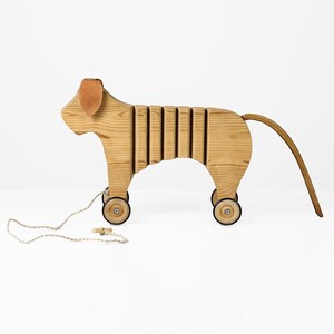 Vintage Wooden Dog Pull Toy: Mid-Century Modern Kids Decor