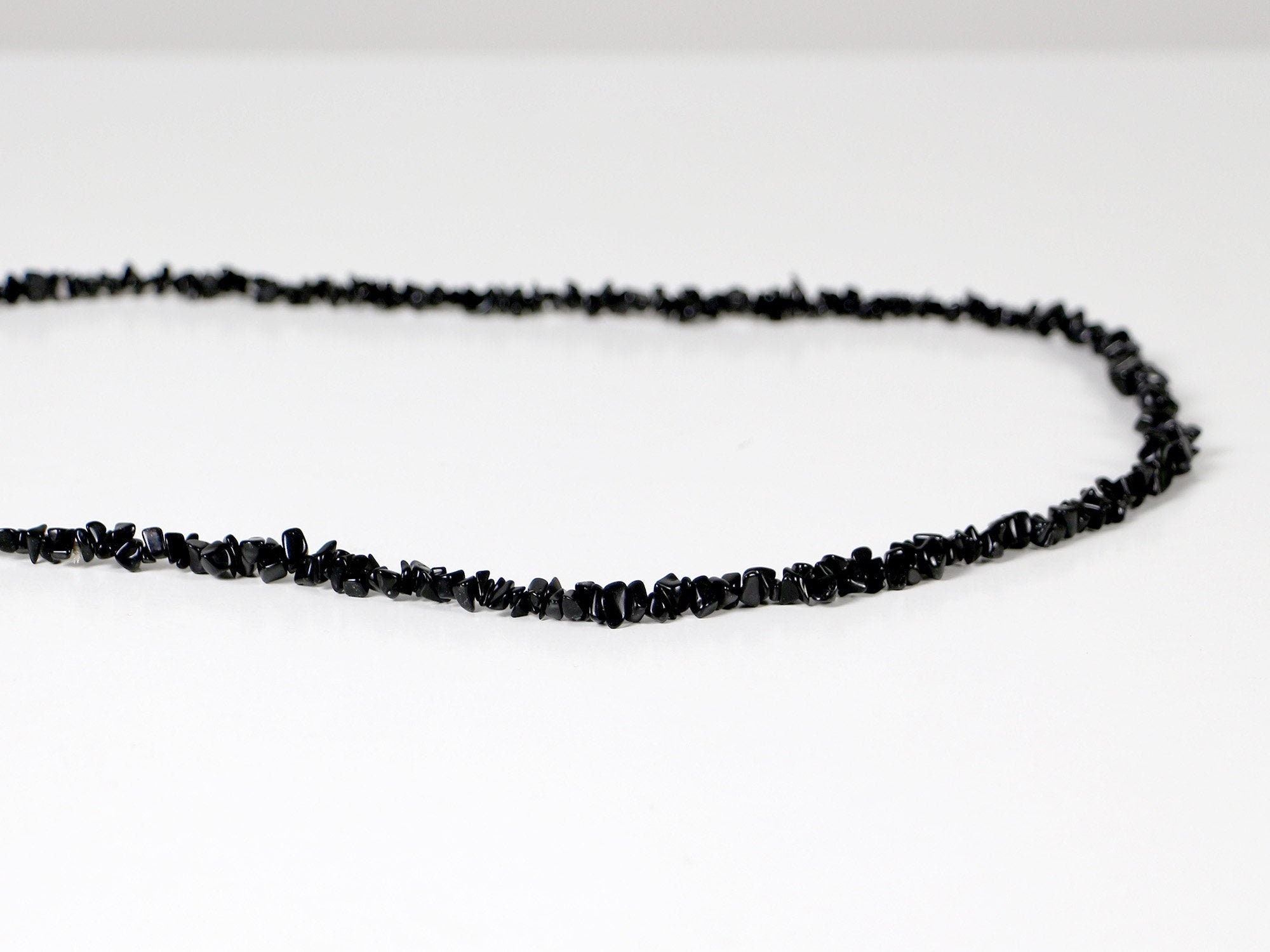 70年代の黒いビーズが付いたヴィンテージネックレス - Etsy 日本